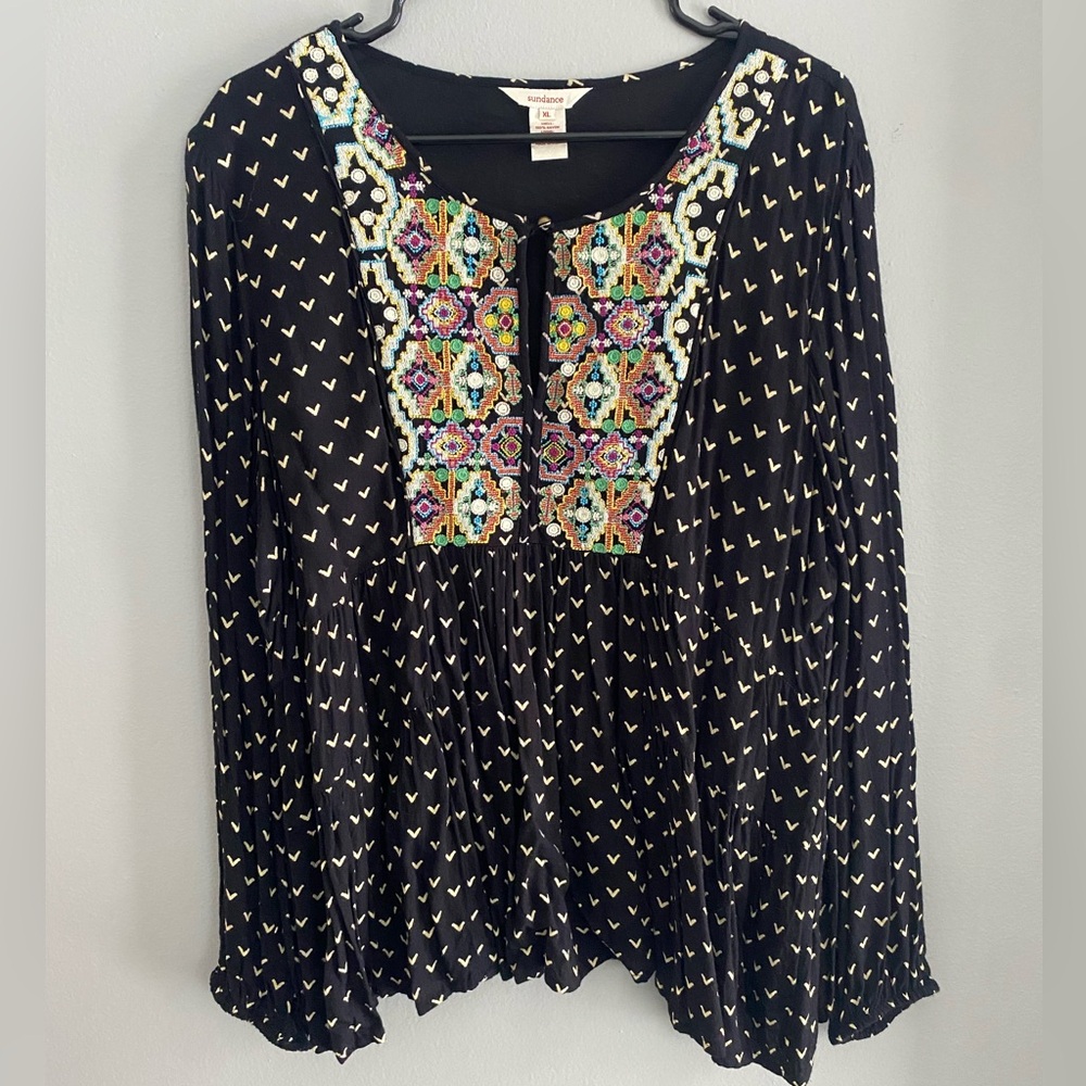 Sundance - keyhole embroidered peasant blouse